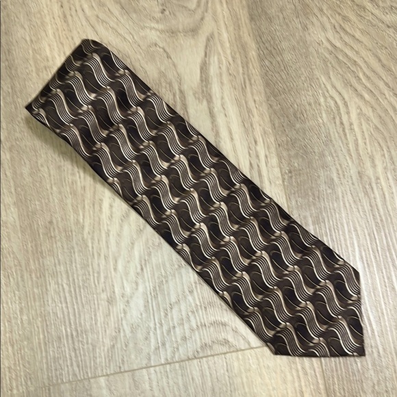 Borroni Handmade 100% Silk Necktie Graphic Brown Wave Pattern EUC - Picture 1 of 3
